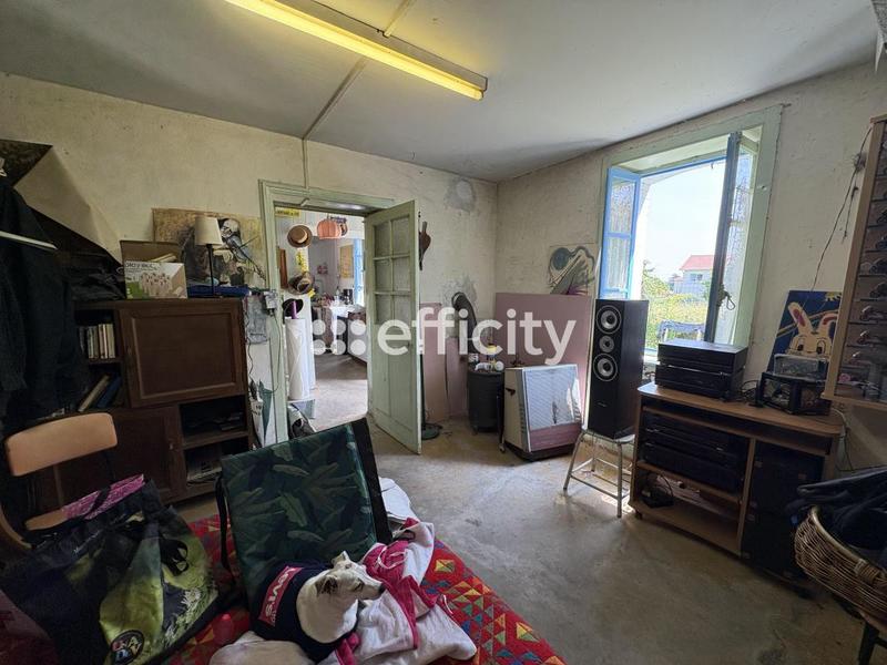 Maison - 102 m² - 4 pièces