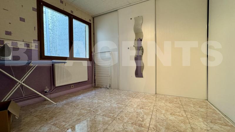 Maison de ville - 235 m² - 9 pièces