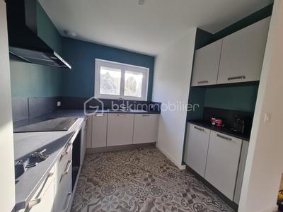 Maison traditionnelle - 107 m² - 5 pièces