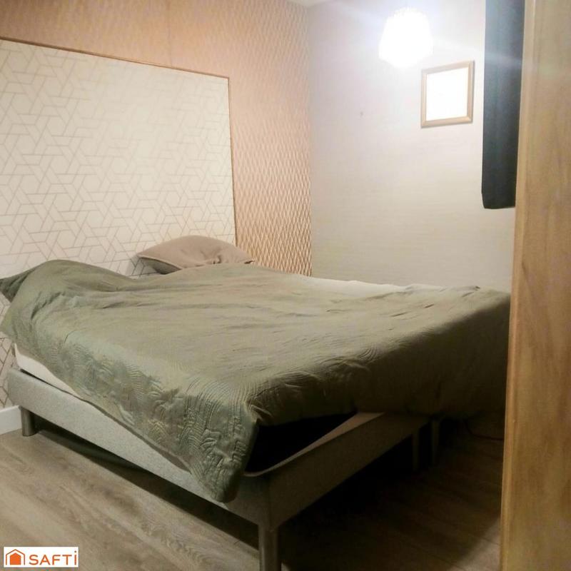 Maison - 92 m² - 5 pièces