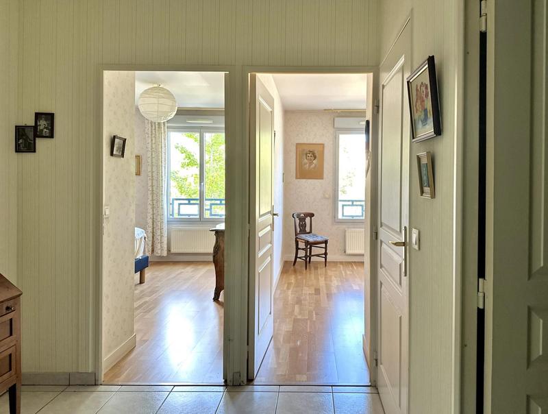 Appartement - 98 m² - 4 pièces