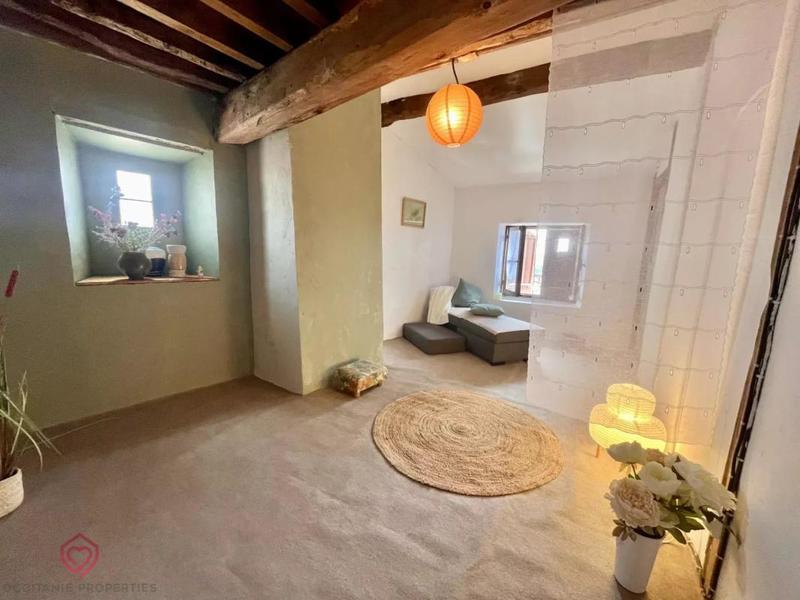 Maison de village - 237 m² - 9 pièces