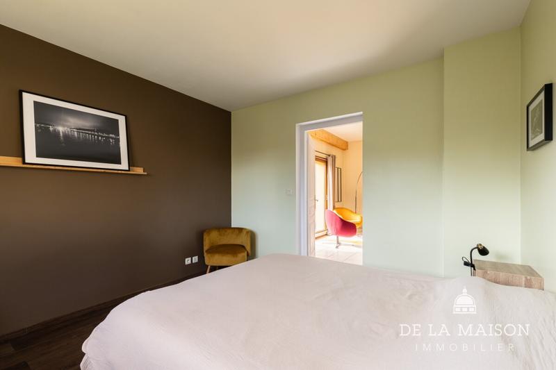 Maison - 215 m² - 6 pièces