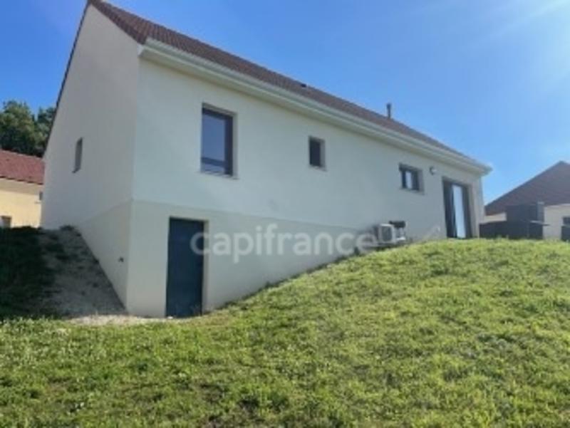 Maison - 93 m² - 4 pièces