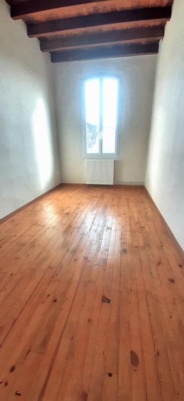 Maison - 300 m² - 15 pièces