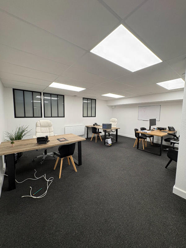 Local commercial - 330 m²