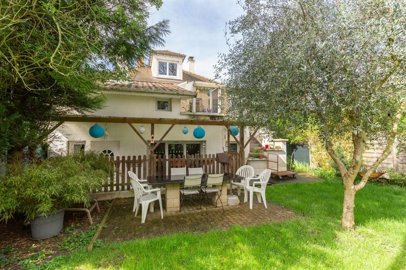 Maison - 177 m² - 5 pièces