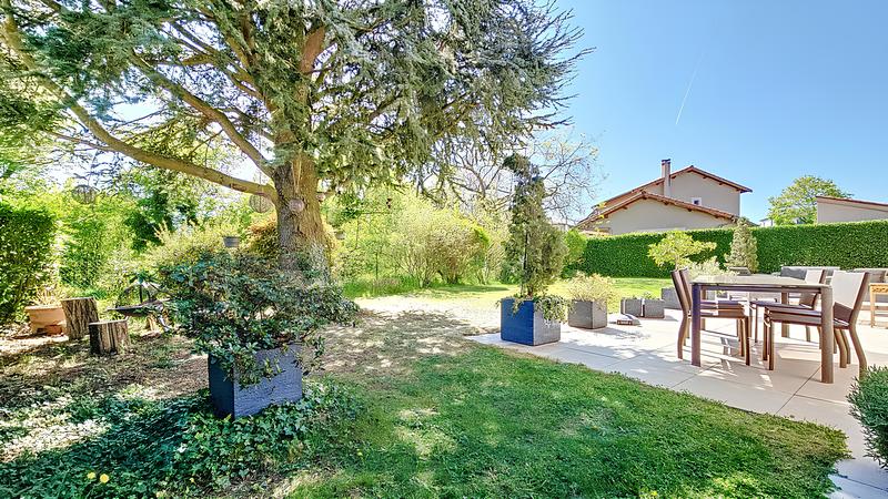 Maison - 170 m² - 7 pièces