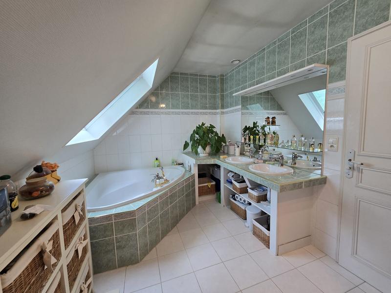 Maison - 168 m² - 5 pièces