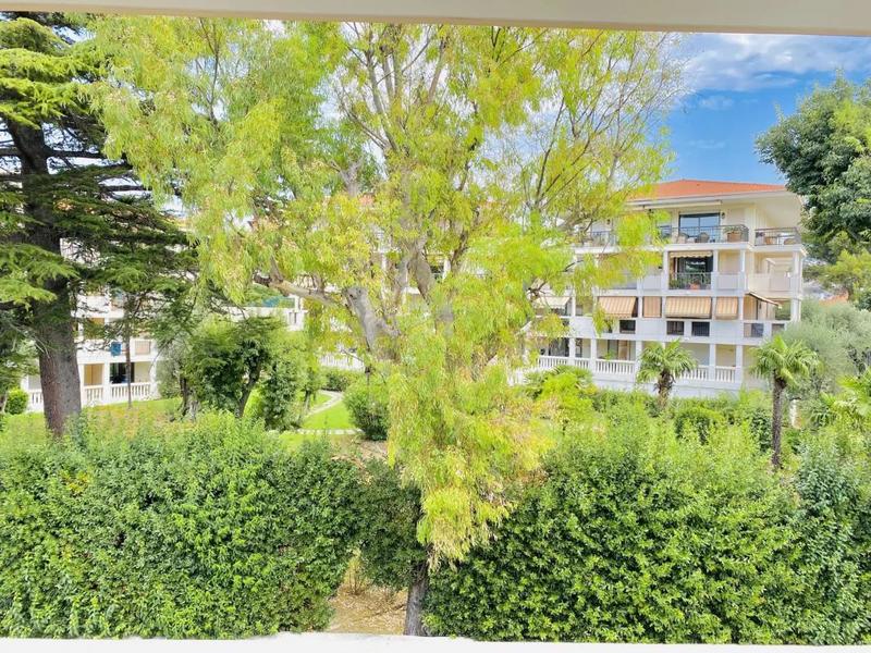 Studio - 27 m² - 1 pièce