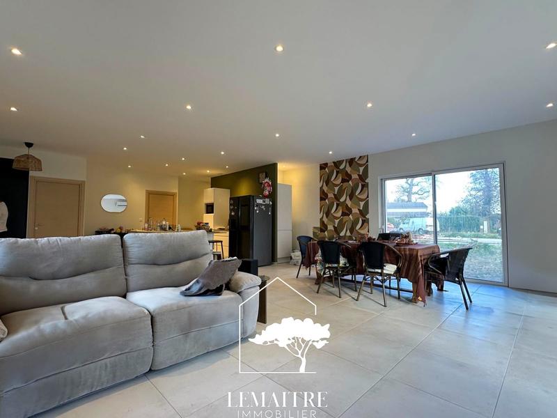 Maison - 110 m² - 4 pièces