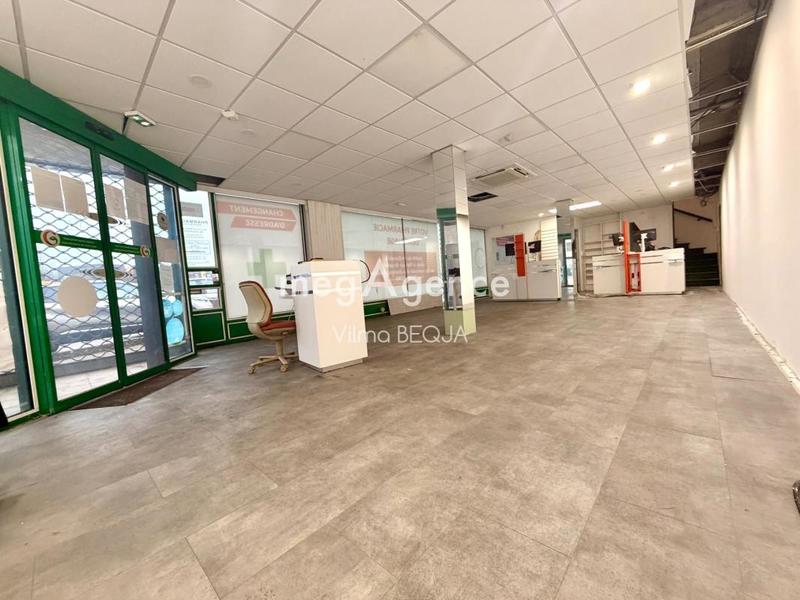 Local commercial - 105 m² - 4 pièces