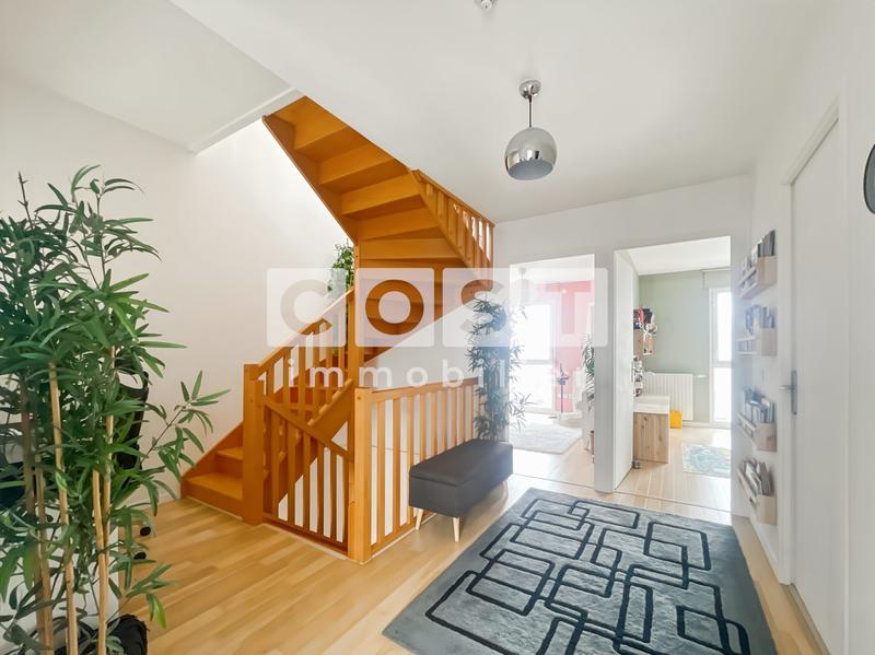 Appartement - 101 m² - 4 pièces