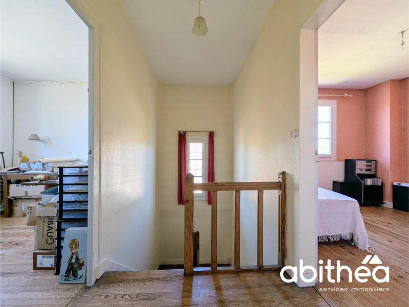 Maison - 104 m² - 6 pièces