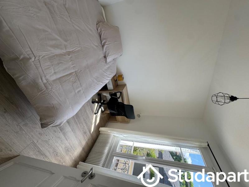 Chambre - 9 m² - 1 pièce