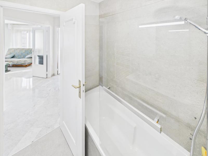 Appartement - 65 m² - 2 pièces