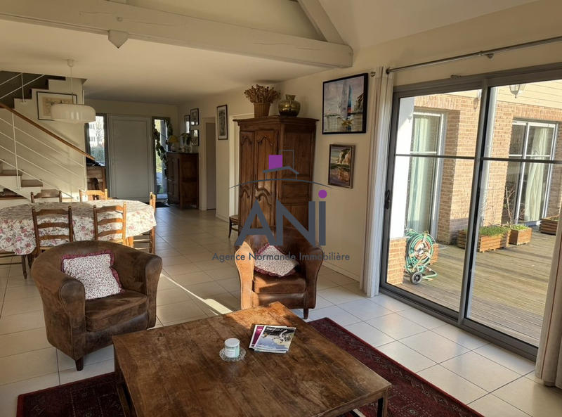 Maison contemporaine - 151 m² - 6 pièces