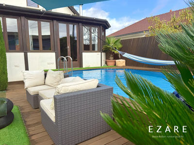 Maison - 97 m² - 4 pièces