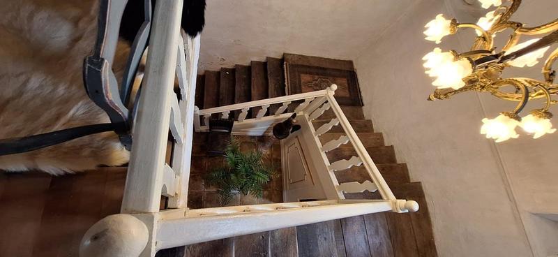 Maison - 347 m² - 1 pièce