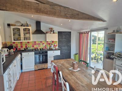 Maison de village - 128 m² - 8 pièces