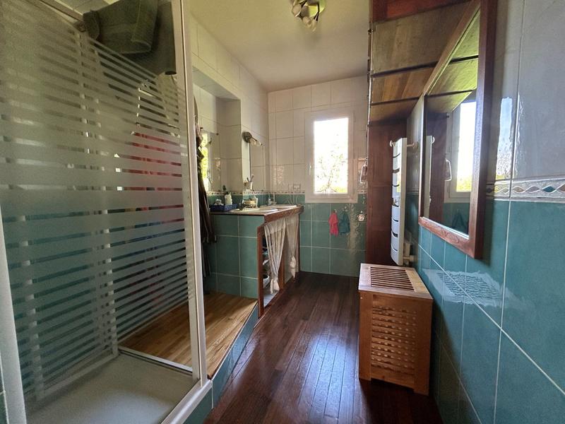 Maison - 203 m² - 6 pièces