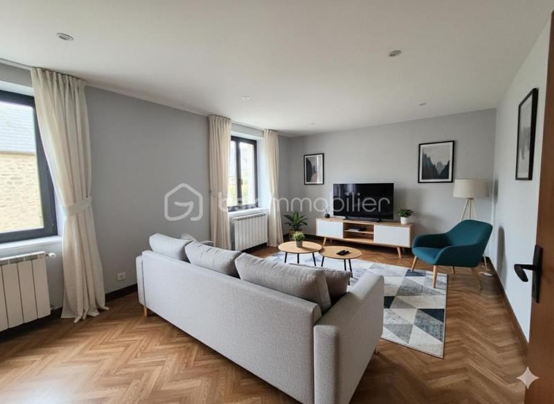 Maison - 122 m² - 6 pièces