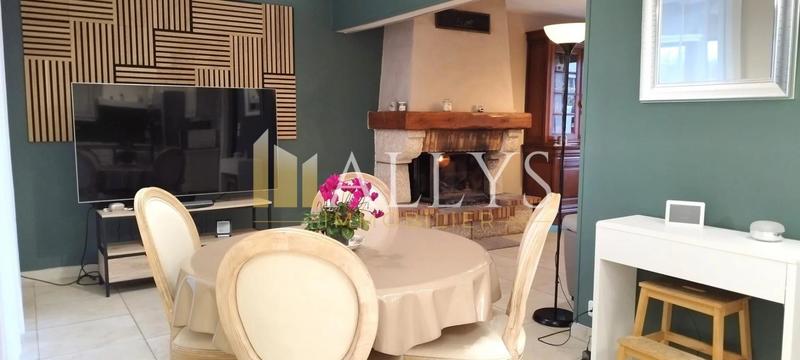 Maison - 122 m² - 7 pièces