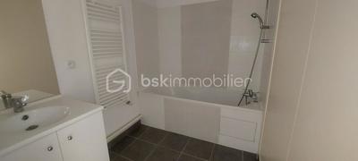 Appartement - 66 m² - 2 pièces