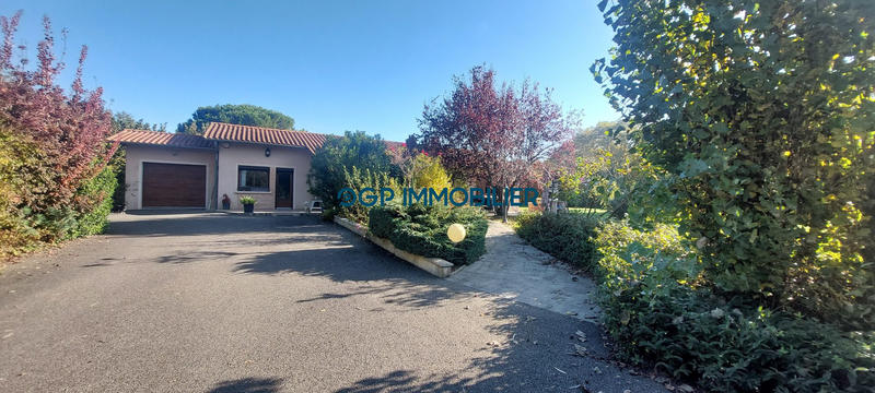 Maison traditionnelle - 104 m² - 5 pièces