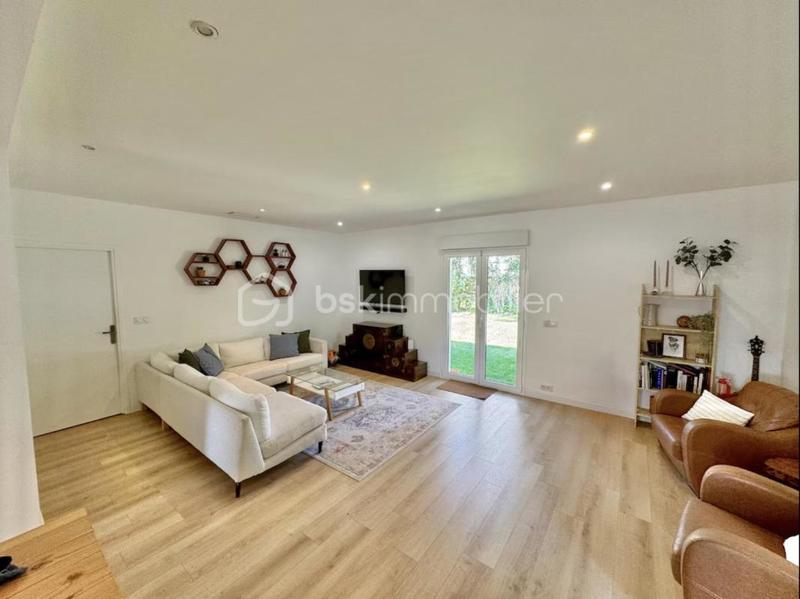 Maison traditionnelle - 160 m² - 5 pièces