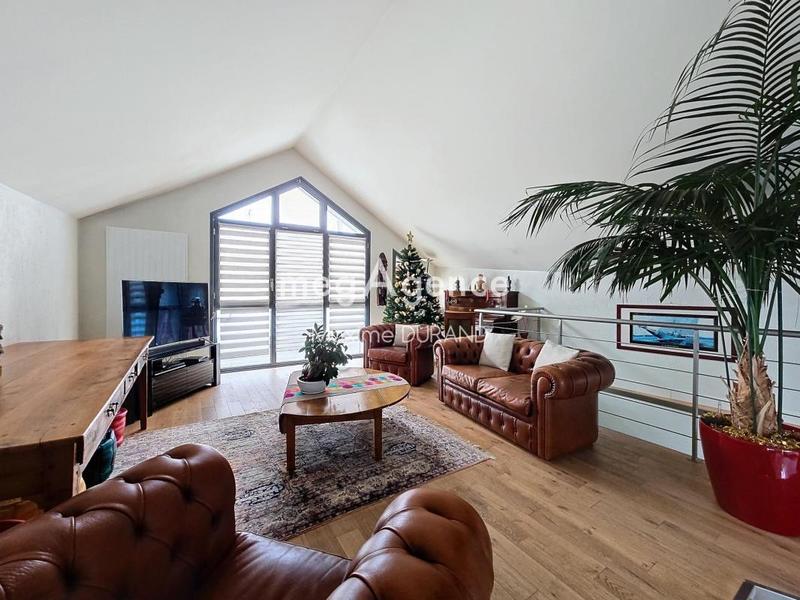 Maison - 170 m² - 7 pièces