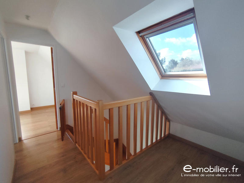 Maison - 80 m² - 5 pièces