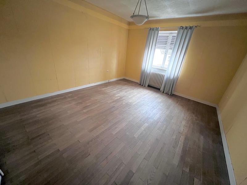 Maison - 530 m² - 12 pièces