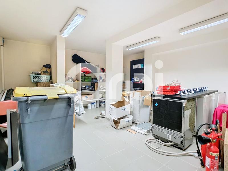 Local commercial - 254 m²