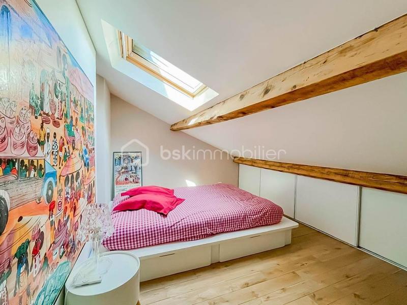 Maison traditionnelle - 90 m² - 5 pièces