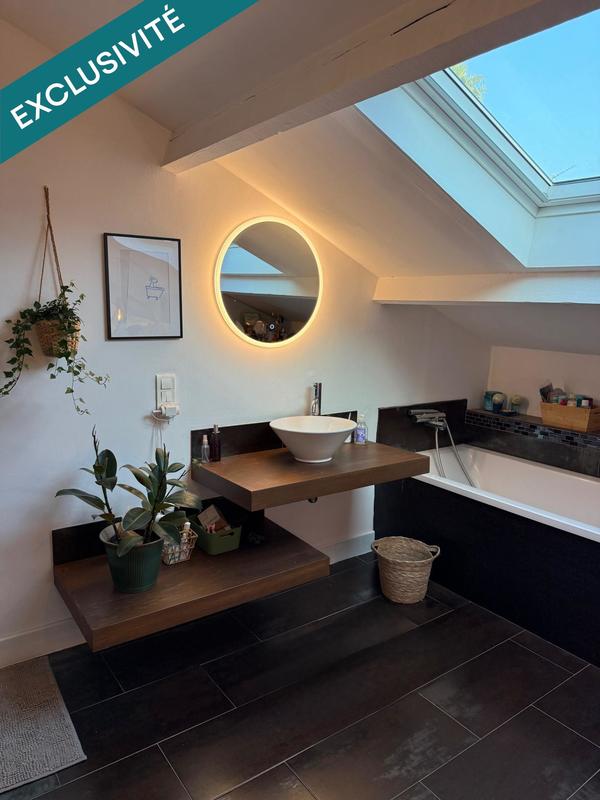 Loft - 110 m² - 4 pièces