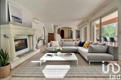 Maison de campagne - 240 m² - 5 pièces