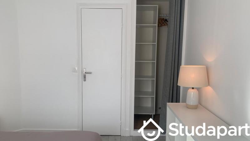 Chambre - 12 m² - 1 pièce