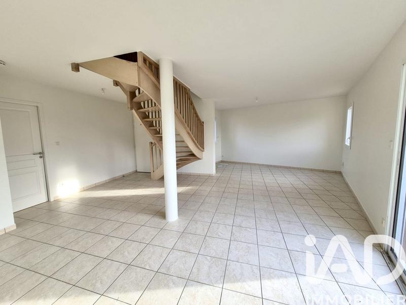 Maison - 102 m² - 4 pièces