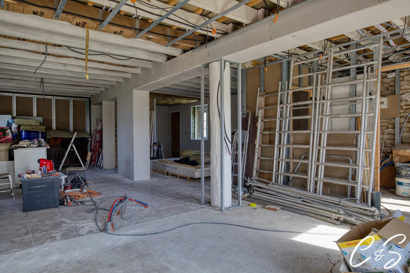Maison ancienne - 300 m² - 1 pièce