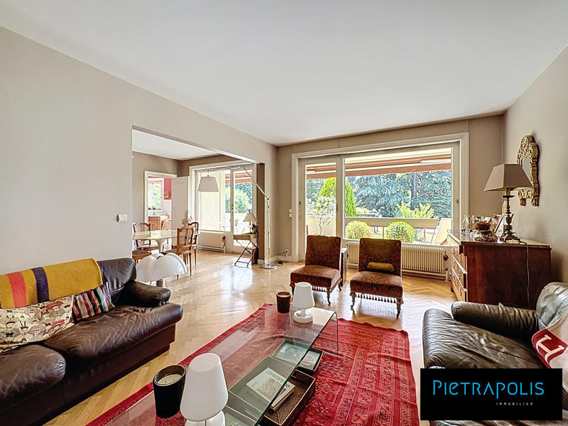 Appartement - 104 m² - 3 pièces