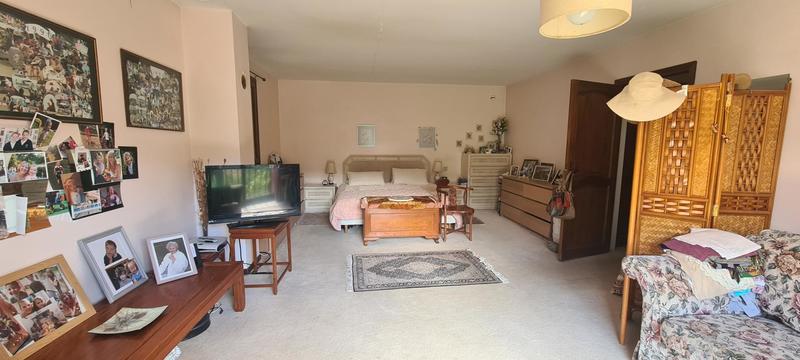 Maison - 274 m² - 10 pièces