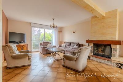 Maison - 145 m² - 6 pièces