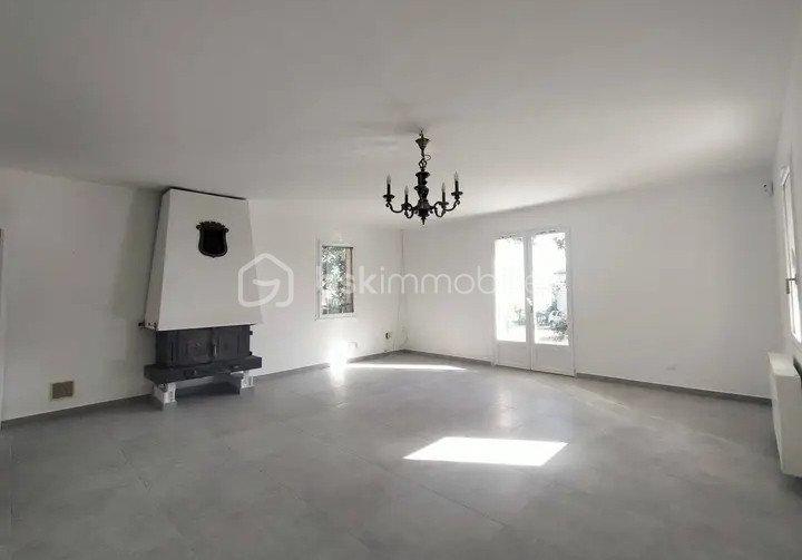 Maison - 143 m² - 5 pièces