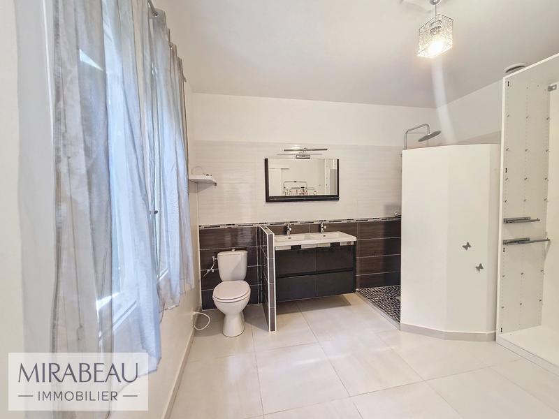 Villa - 165 m² - 6 pièces