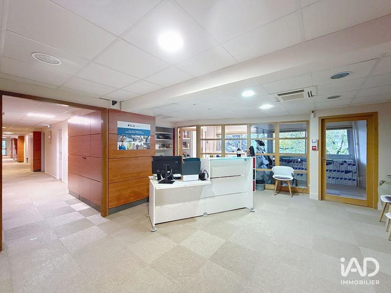 Bureau - 447 m²