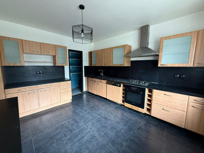 Maison - 134 m² - 4 pièces