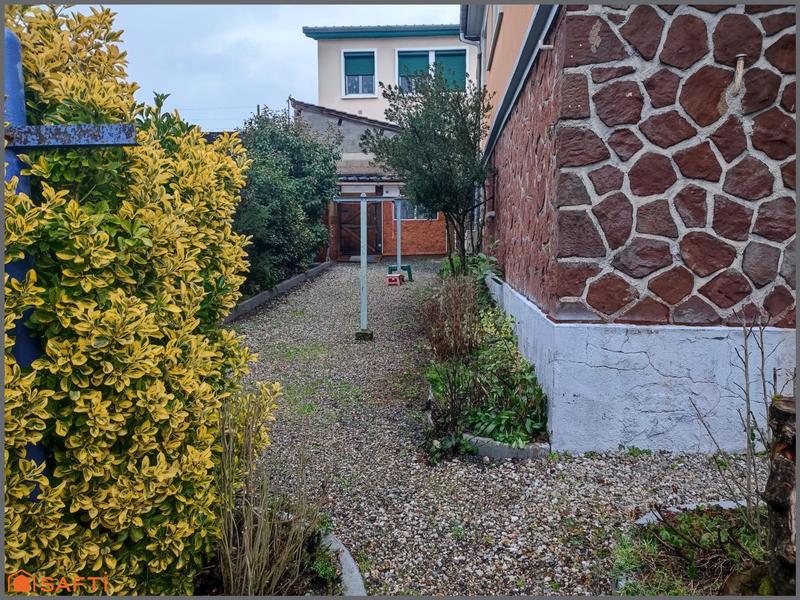 Maison - 91 m² - 5 pièces