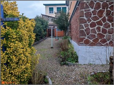 Maison - 91 m² - 5 pièces