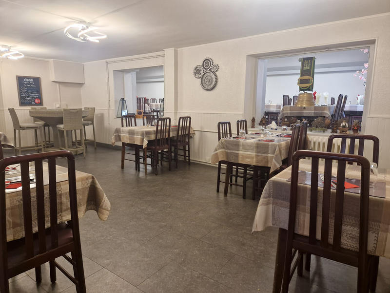 Fonds de commerce - Magasins - 157 m²